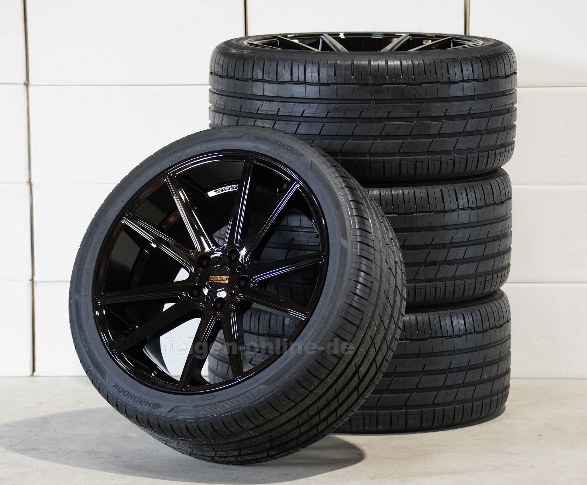 Bild von Fondmetal STC10 gloss black Kompletträder 22 Zoll Jeep Grand Cherokee SRT Trackhawk