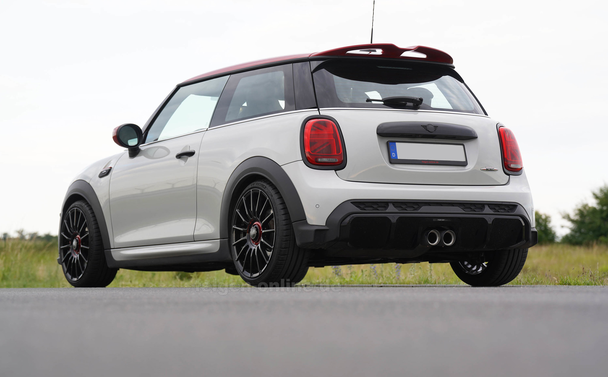 Bild von OZ Superturismo Evo Kompletträder 18